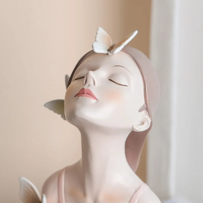 Escultura decorativa de Cerâmica Premuim - Coleção Bailarina Borboleta