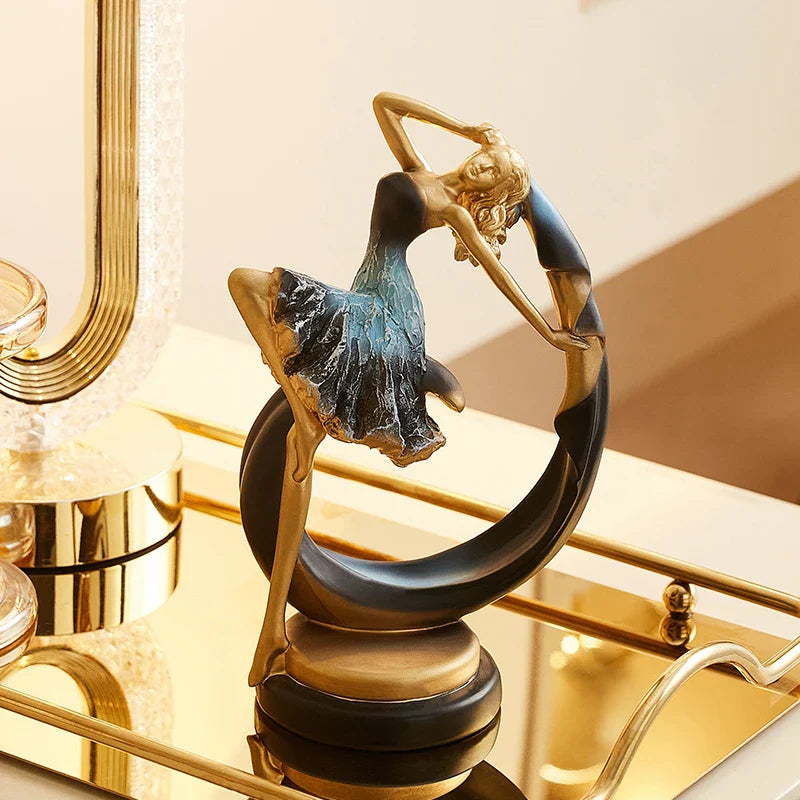 Escultura Elegância em Movimento: A Graça da Bailarina