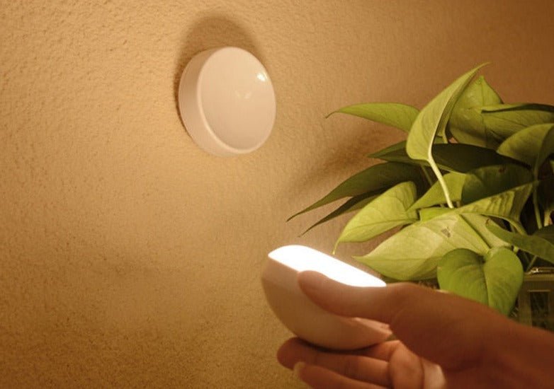 Luminária LED Inteligente com sensor de presença e base magnética - MotionSense Light - Renova Lar